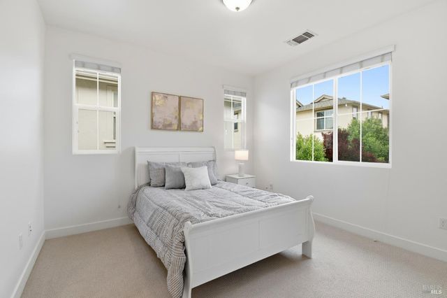 1612 Rose Clover St, Santa Rosa, CA 95403