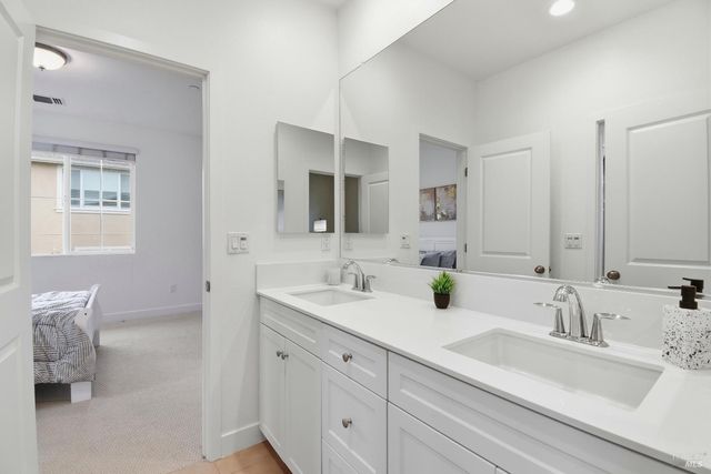 1612 Rose Clover St, Santa Rosa, CA 95403