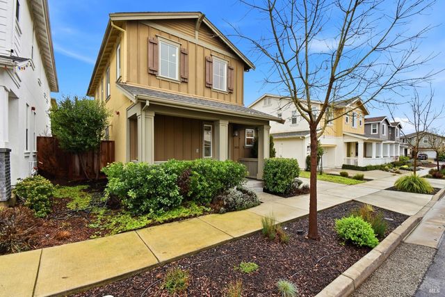 1612 Rose Clover St, Santa Rosa, CA 95403