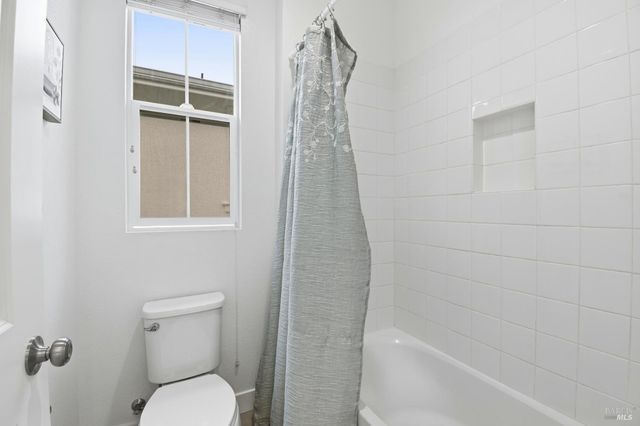 1612 Rose Clover St, Santa Rosa, CA 95403