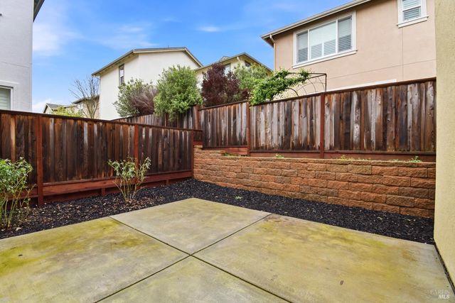 1612 Rose Clover St, Santa Rosa, CA 95403