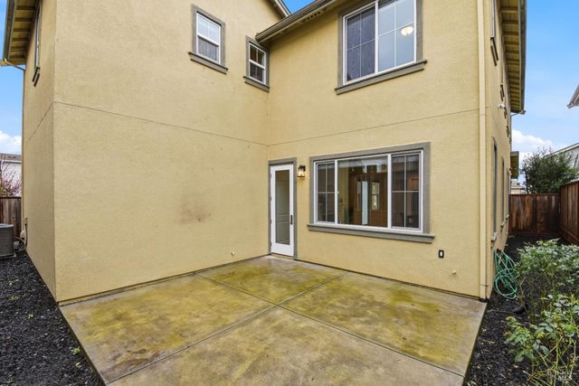 1612 Rose Clover St, Santa Rosa, CA 95403