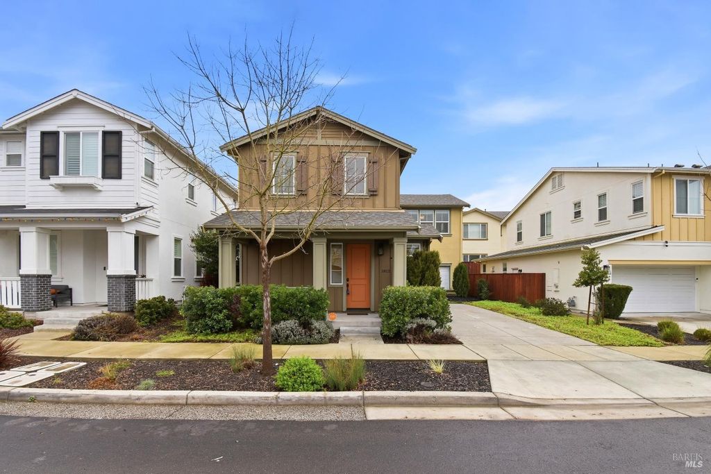 1612 Rose Clover St, Santa Rosa, CA 95403