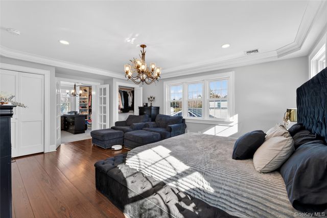 20 Westbridge Drive, Babylon, NY 11702