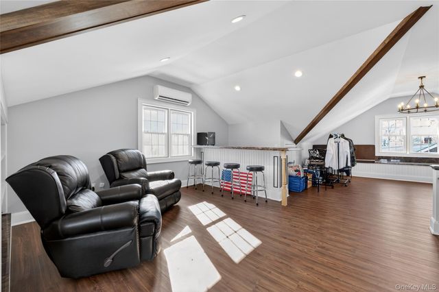 20 Westbridge Drive, Babylon, NY 11702