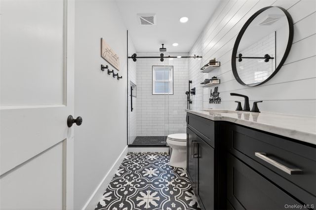 20 Westbridge Drive, Babylon, NY 11702