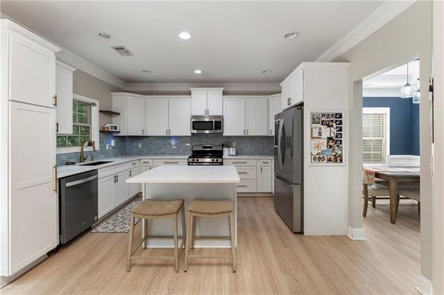 508 Crestmont Lane, Canton, GA 30114