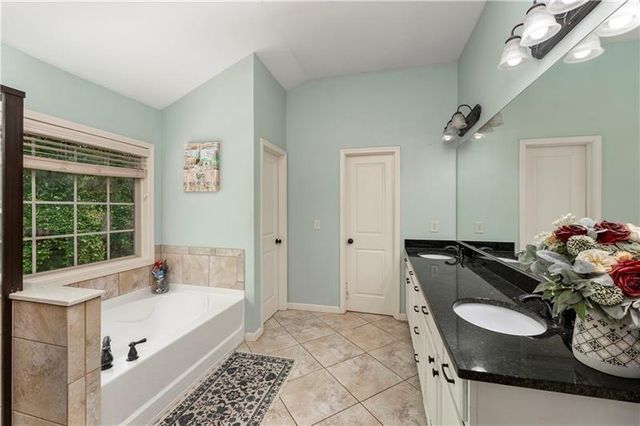 508 Crestmont Lane, Canton, GA 30114