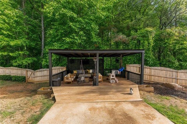 508 Crestmont Lane, Canton, GA 30114