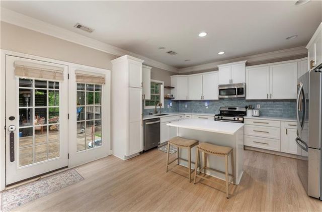 508 Crestmont Lane, Canton, GA 30114