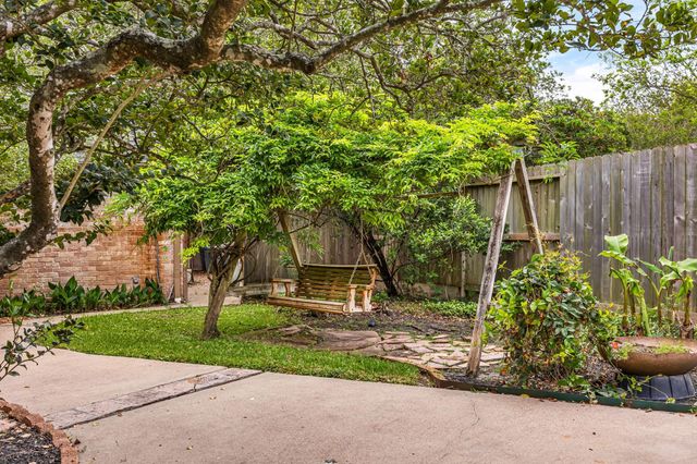19823 Sunbridge Lane, Houston, TX 77094