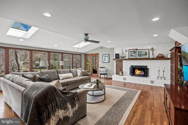 169 ALGONQUIN TRL, Medford Lakes, NJ 08055
