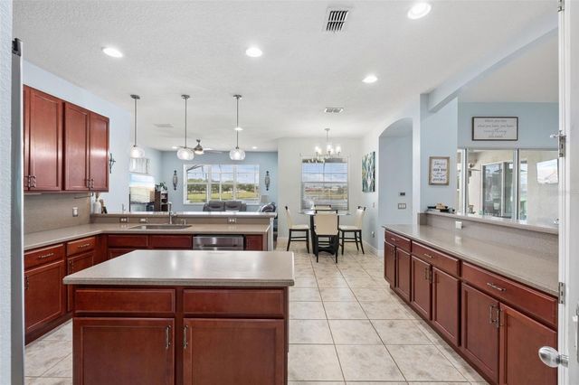 3704 EAGLE ISLE CIRCLE, Kissimmee, FL 34746