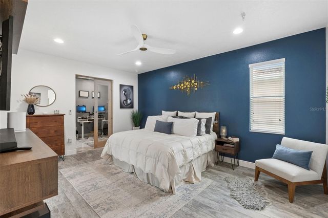 3704 EAGLE ISLE CIRCLE, Kissimmee, FL 34746