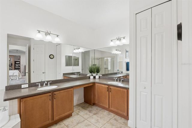 3704 EAGLE ISLE CIRCLE, Kissimmee, FL 34746