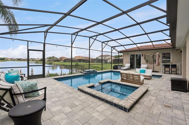 3704 EAGLE ISLE CIRCLE, Kissimmee, FL 34746