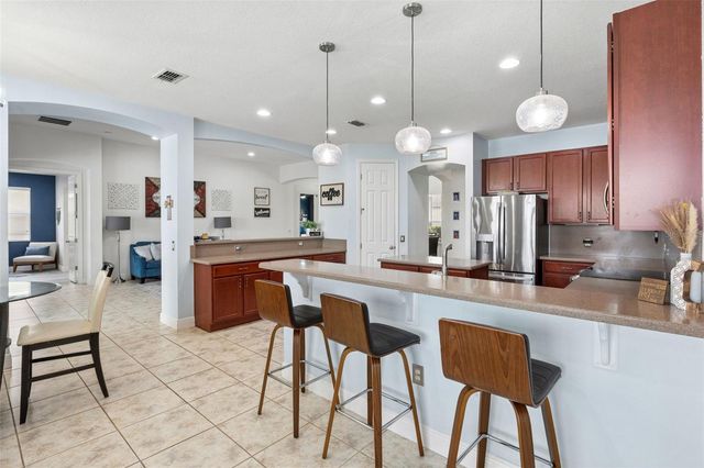 3704 EAGLE ISLE CIRCLE, Kissimmee, FL 34746