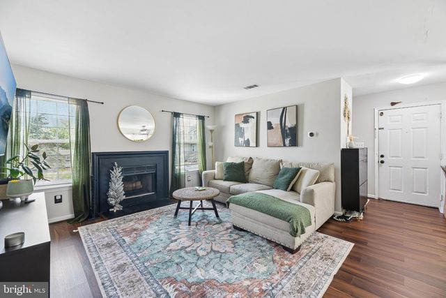 11016 SENTRY RIDGE RD, Manassas, VA 20109