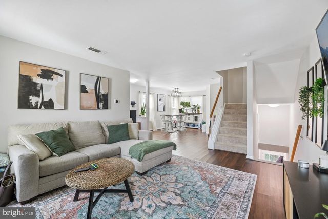 11016 SENTRY RIDGE RD, Manassas, VA 20109