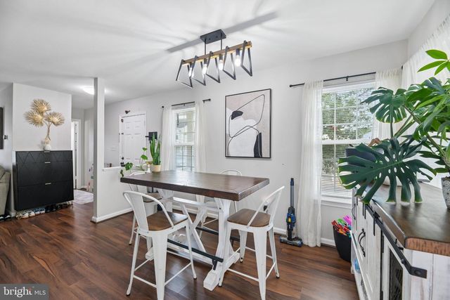 11016 SENTRY RIDGE RD, Manassas, VA 20109