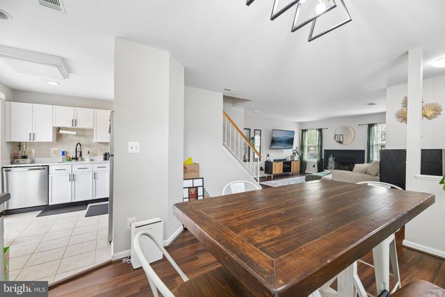 11016 SENTRY RIDGE RD, Manassas, VA 20109