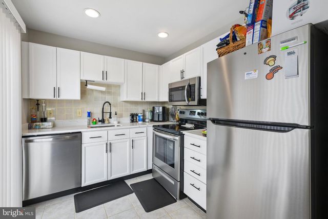 11016 SENTRY RIDGE RD, Manassas, VA 20109