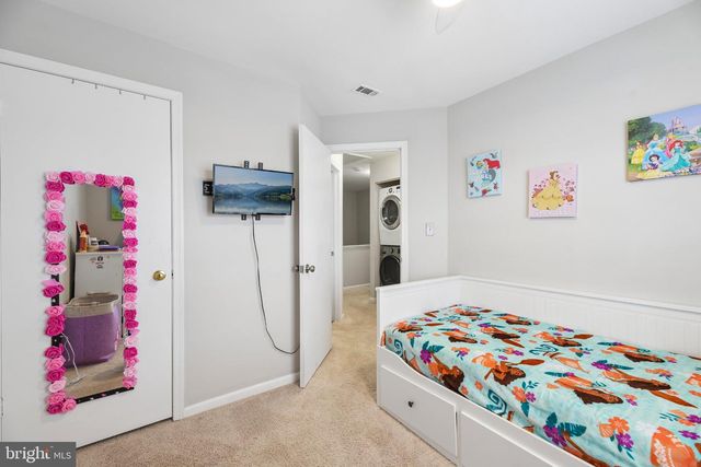11016 SENTRY RIDGE RD, Manassas, VA 20109