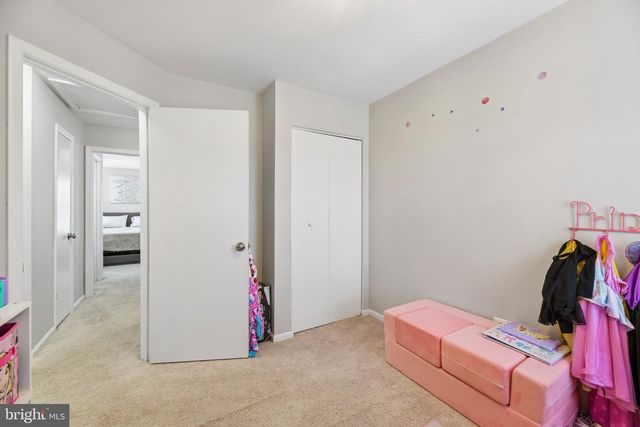 11016 SENTRY RIDGE RD, Manassas, VA 20109