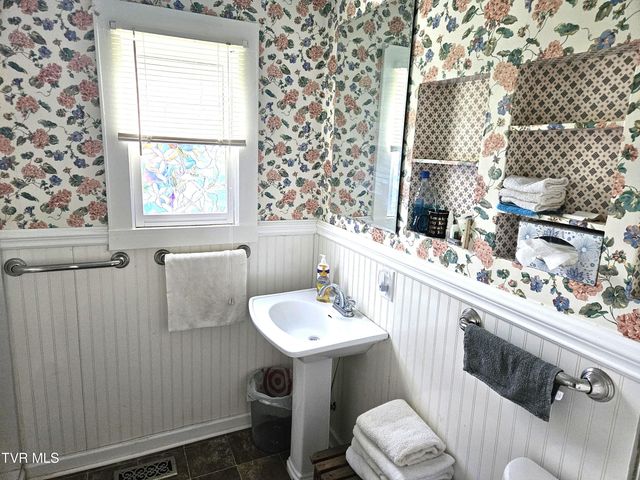 205 North Boyd Street, Rogersville, TN 37857