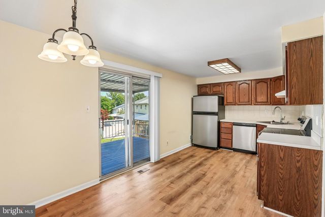 2010 WINTERGREEN PL, Baltimore, MD 21237