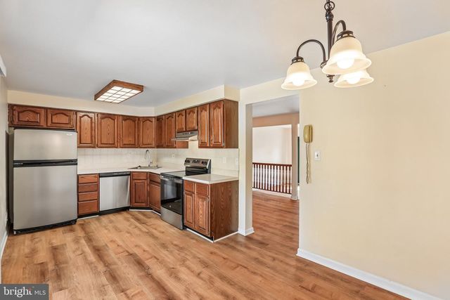 2010 WINTERGREEN PL, Baltimore, MD 21237