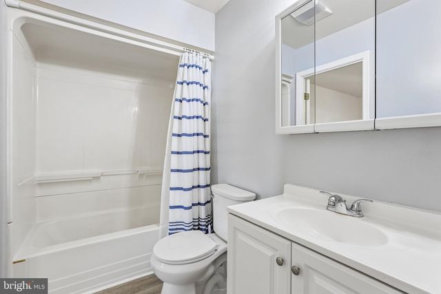 2010 WINTERGREEN PL, Baltimore, MD 21237