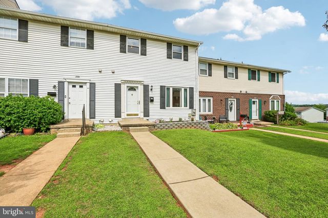 2010 WINTERGREEN PL, Baltimore, MD 21237