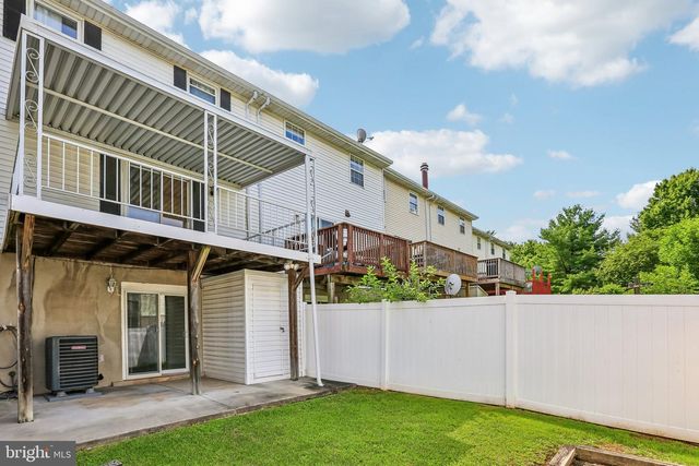 2010 WINTERGREEN PL, Baltimore, MD 21237