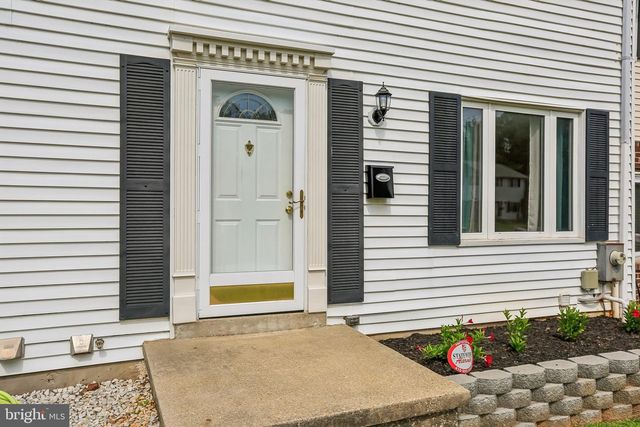 2010 WINTERGREEN PL, Baltimore, MD 21237