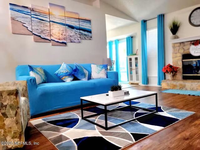 7826 ALLSPICE Circle E, Jacksonville, FL 32244