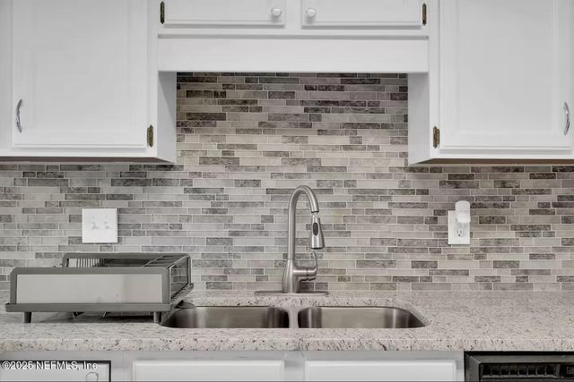 7826 ALLSPICE Circle E, Jacksonville, FL 32244