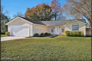 7826 ALLSPICE Circle E, Jacksonville, FL 32244