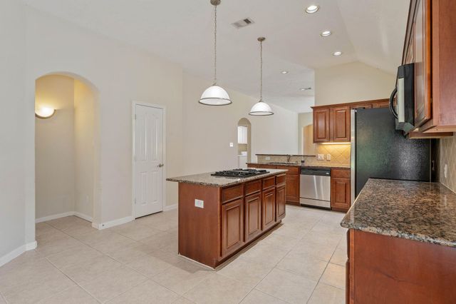 166 April Cove, Conroe, TX 77356