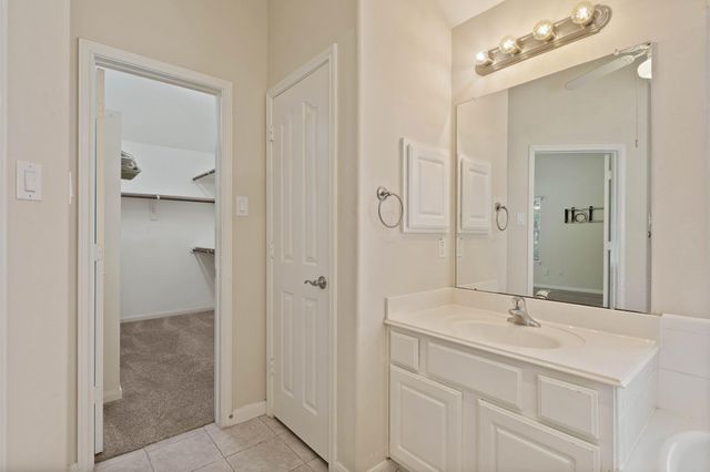 166 April Cove, Conroe, TX 77356