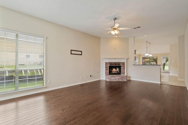 166 April Cove, Conroe, TX 77356