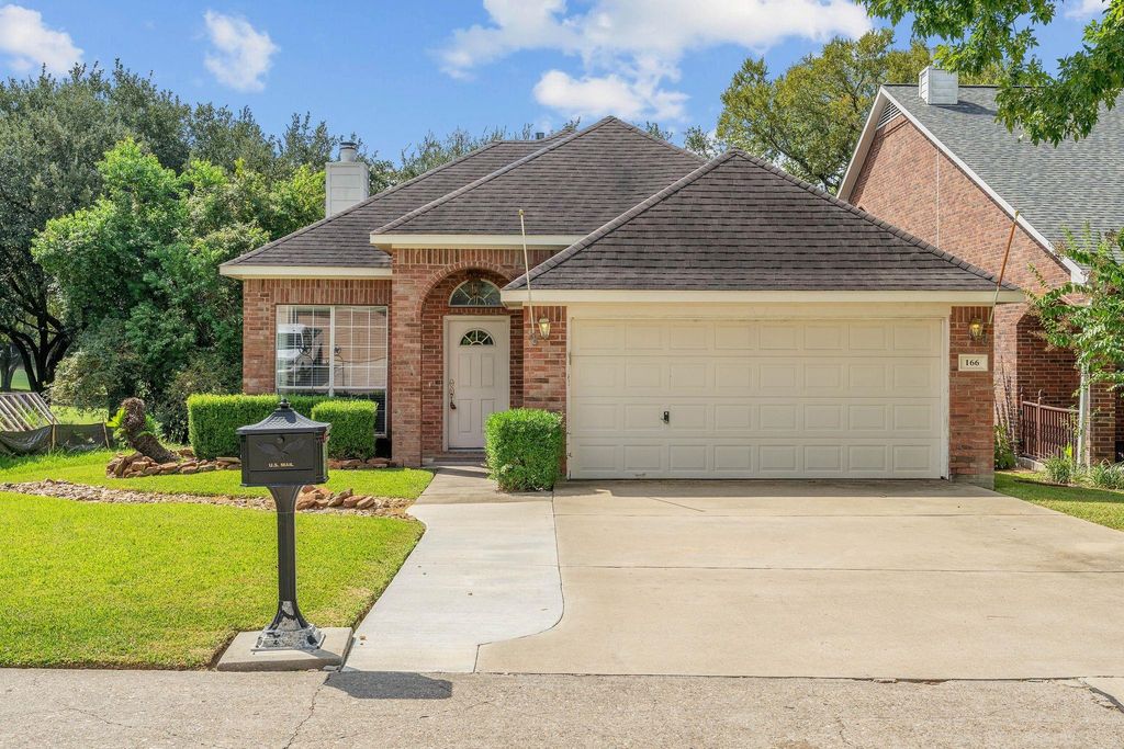 166 April Cove, Conroe, TX 77356