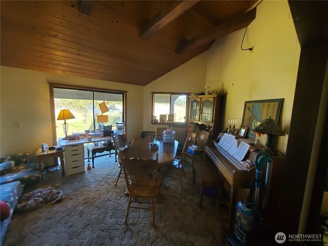 4924 165th Lane SW, Rochester, WA 98579