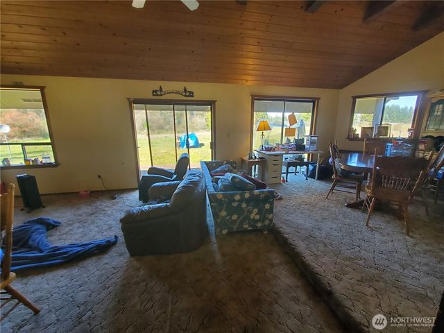 4924 165th Lane SW, Rochester, WA 98579