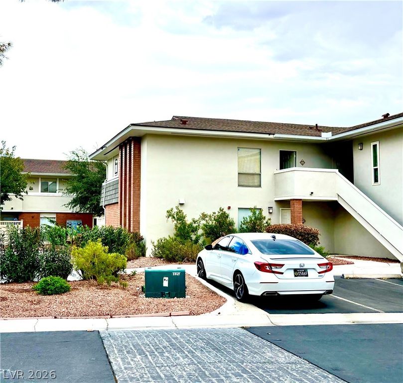 2838 Geary Place 4020, Las Vegas, NV 89109 — photo 2