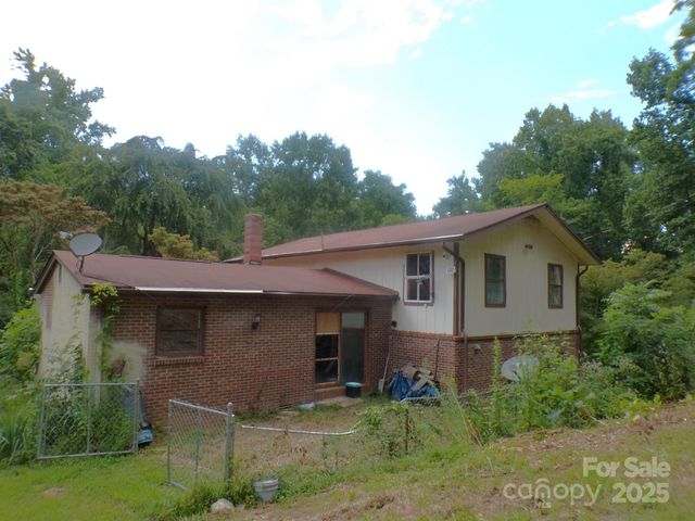 620 Hutch Mountain Road, Fletcher, NC 28732