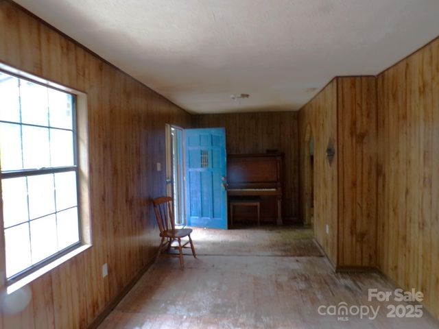 620 Hutch Mountain Road, Fletcher, NC 28732