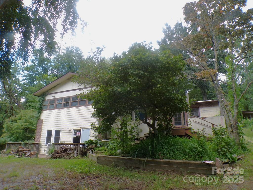 620 Hutch Mountain Road, Fletcher, NC 28732