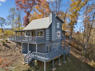 306 Beech Ridge Lane, Gatlinburg, TN 37738