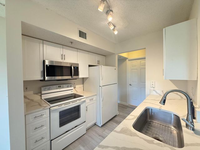284 Village Boulevard 9110, Tequesta, FL 33469